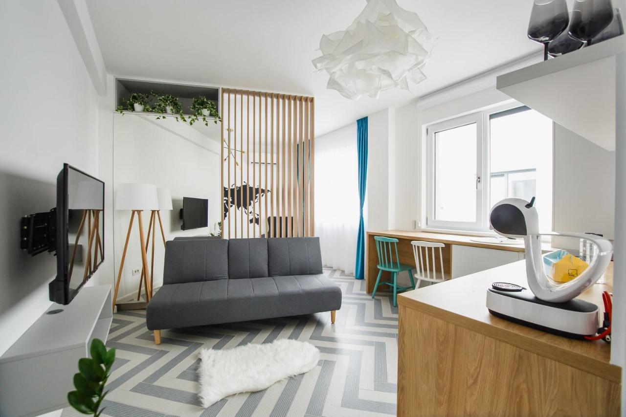 Heart Of Oradea, Eas Residence Studios ภายนอก รูปภาพ