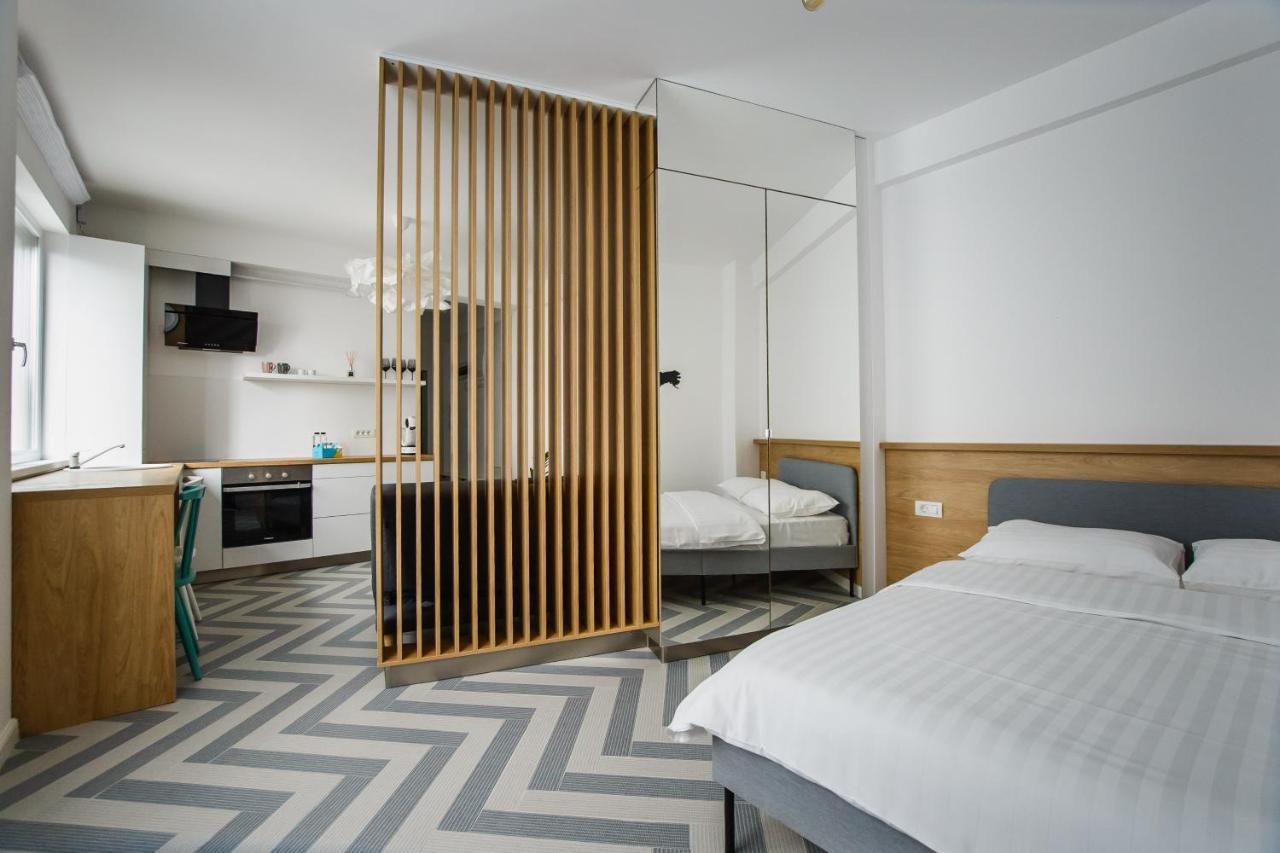 Heart Of Oradea, Eas Residence Studios ภายนอก รูปภาพ
